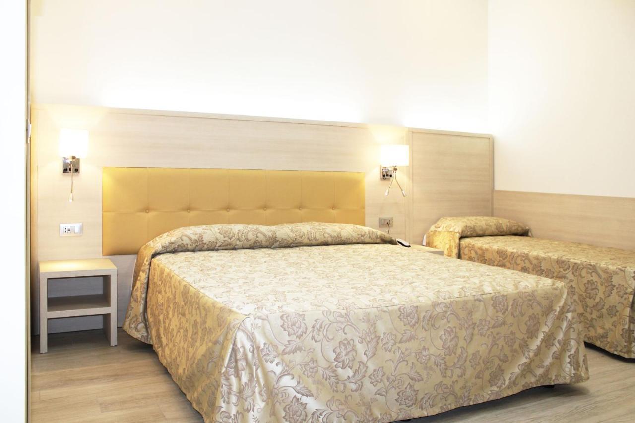 Csi Group - Hotel Metropoli Милано Екстериор снимка