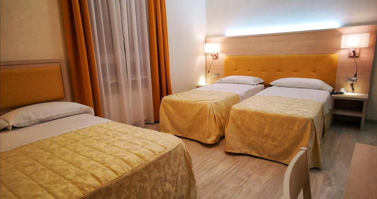 Csi Group - Hotel Metropoli Милано Екстериор снимка